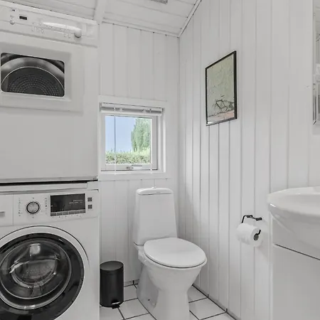 3 Bedroom Awesome In Broager