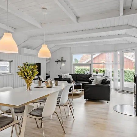 Holiday home 3 Bedroom Awesome In *