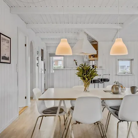 Holiday home 3 Bedroom Awesome In