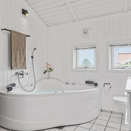 3 Bedroom Awesome In Feriehus Broager