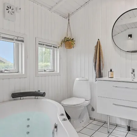 3 Bedroom Awesome In Feriehus Broager