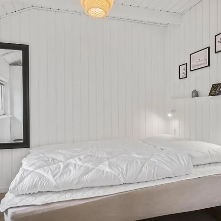 3 Bedroom Awesome In Hébergement de vacances Broager