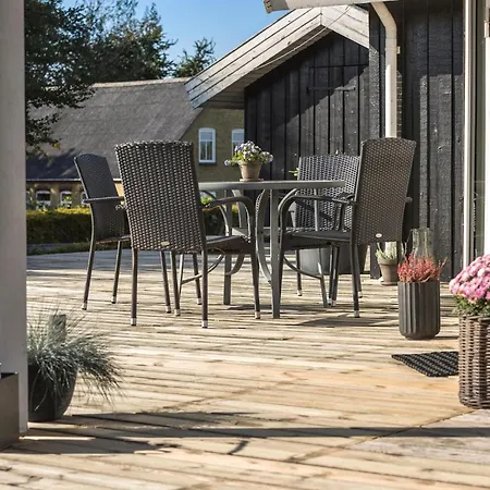 3 Bedroom Awesome In Broager